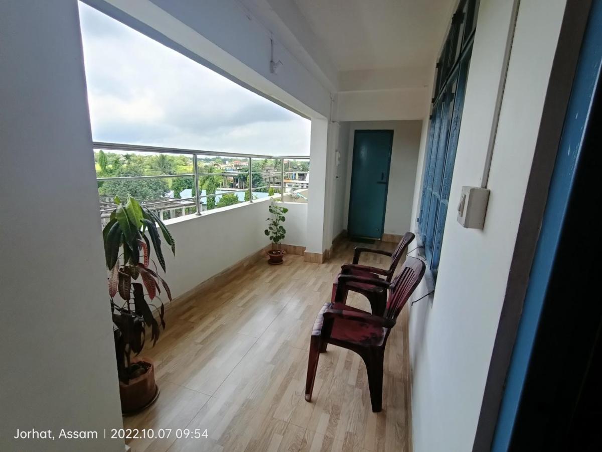 Taj Residency Holiday Homestay -Entire 1Bhk & 2Bhk Private Apartments -Call 767Ooo54Oo Jorhāt Exterior foto