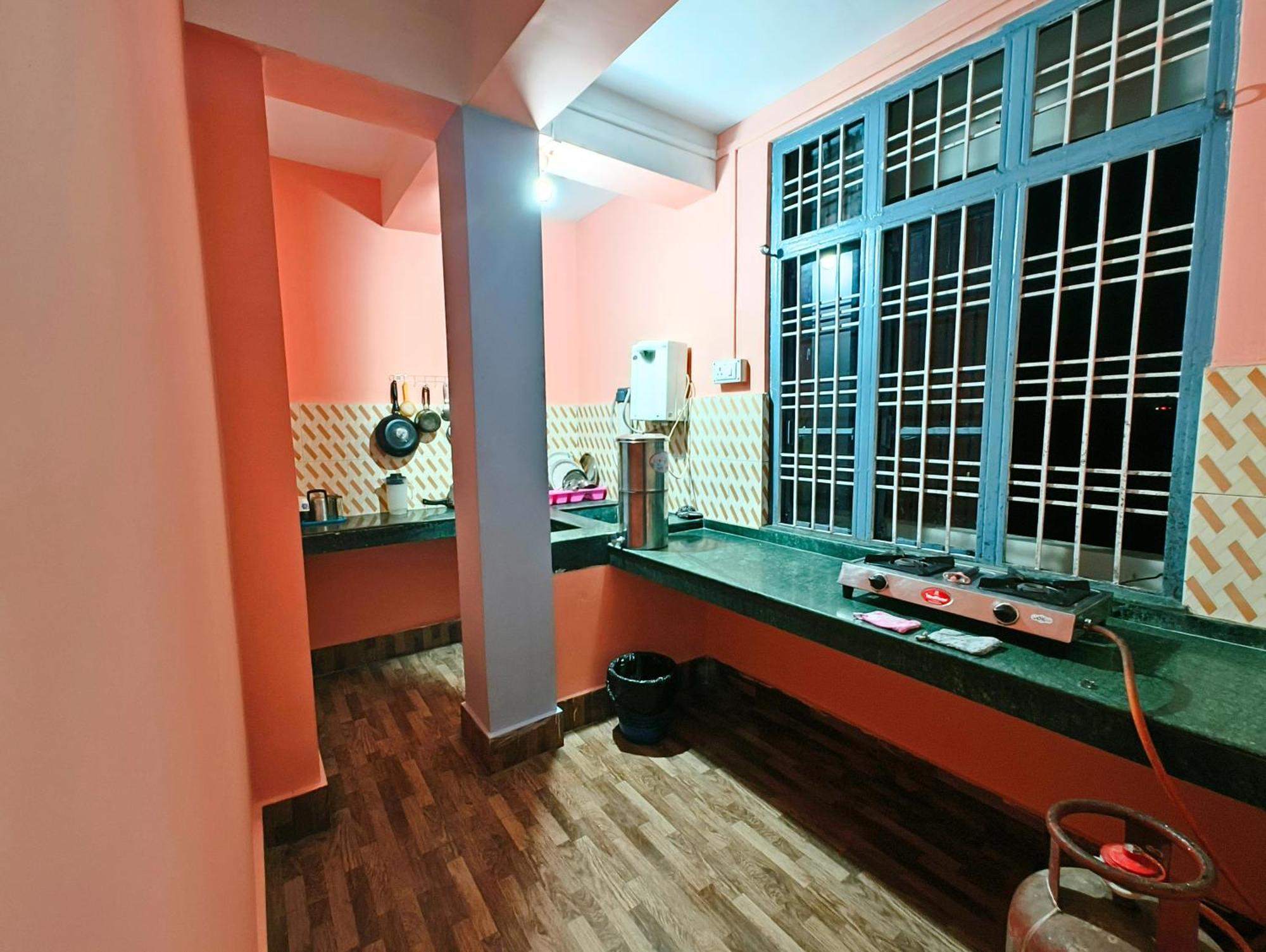 Taj Residency Holiday Homestay -Entire 1Bhk & 2Bhk Private Apartments -Call 767Ooo54Oo Jorhāt Exterior foto