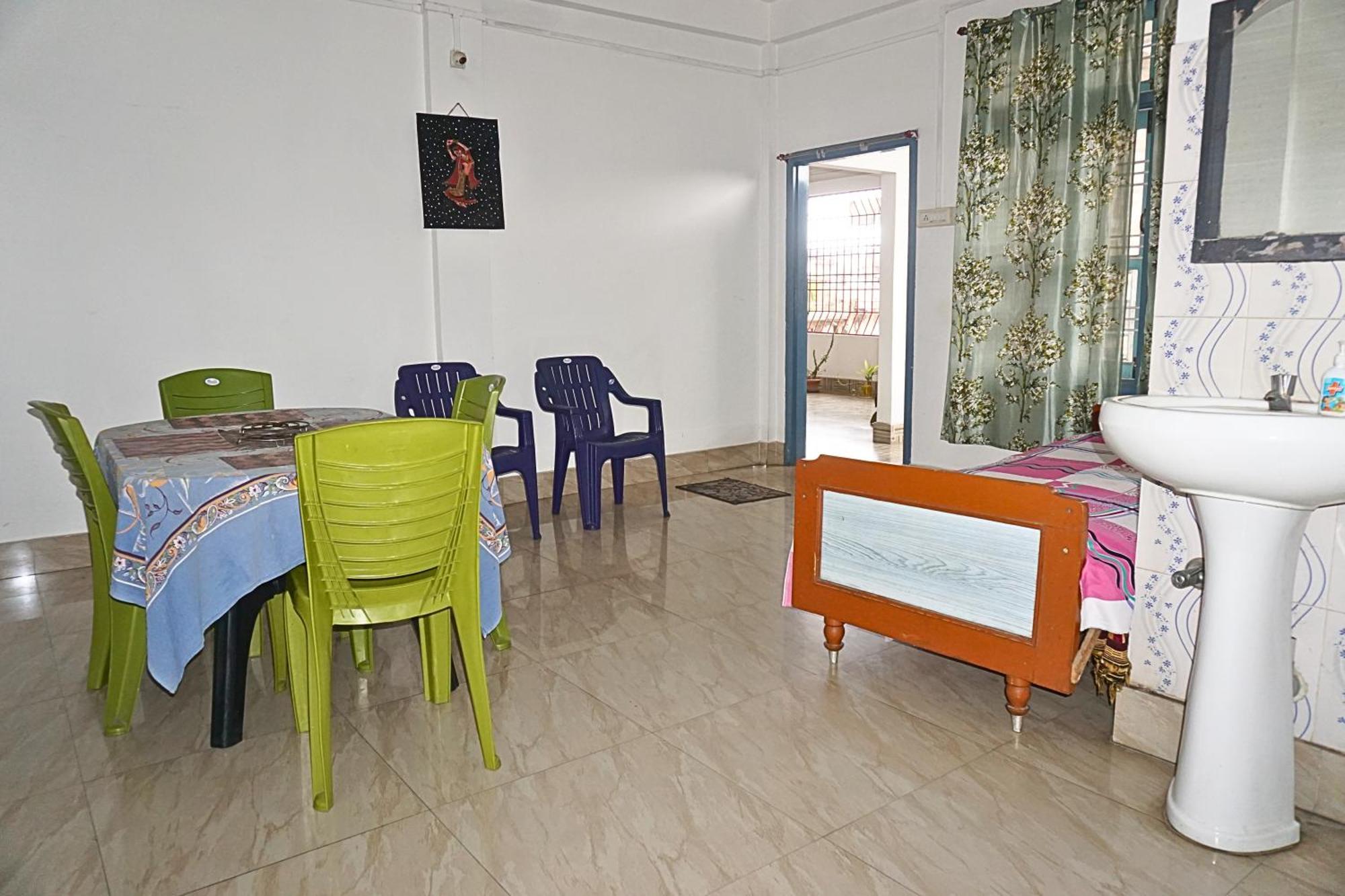 Taj Residency Holiday Homestay -Entire 1Bhk & 2Bhk Private Apartments -Call 767Ooo54Oo Jorhāt Exterior foto