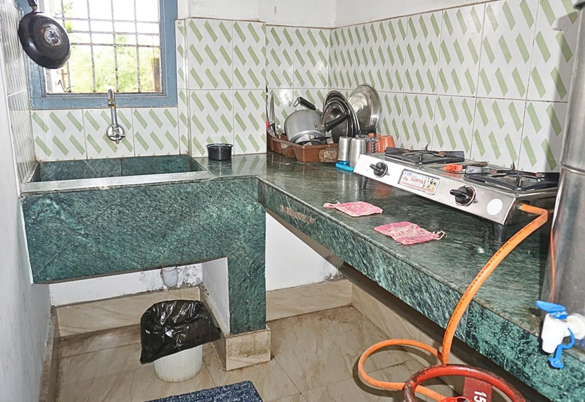 Taj Residency Holiday Homestay -Entire 1Bhk & 2Bhk Private Apartments -Call 767Ooo54Oo Jorhāt Exterior foto